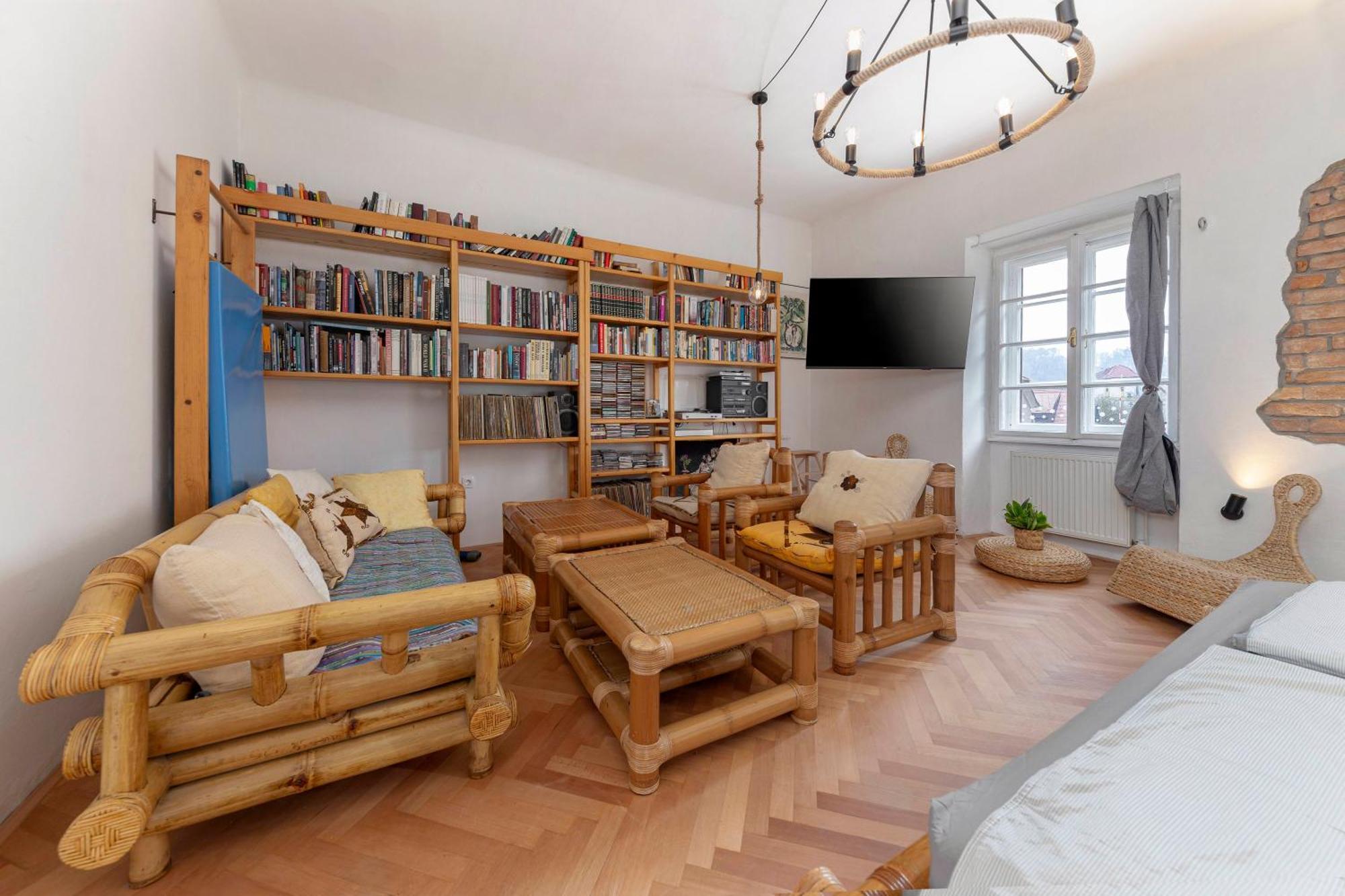 Historical Caserne Apartment Ljubljana Buitenkant foto