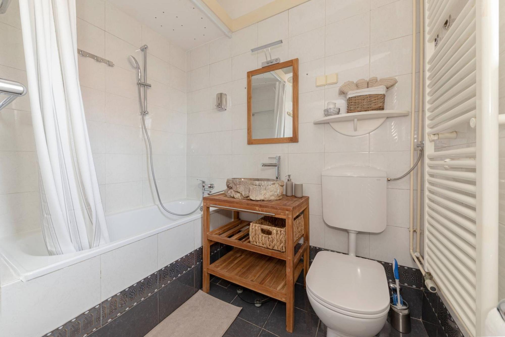 Historical Caserne Apartment Ljubljana Buitenkant foto